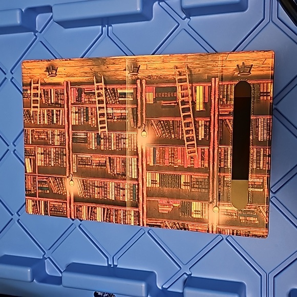 Kindle Cover - Picture 4 of 8